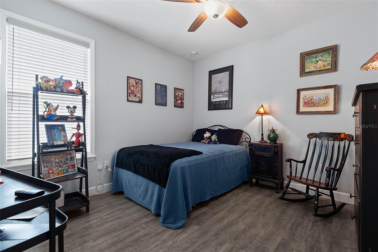 Image 31 of 66 For 42 Francis Lane