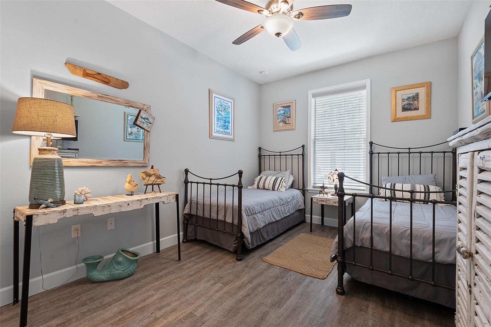 Image 34 of 66 For 42 Francis Lane