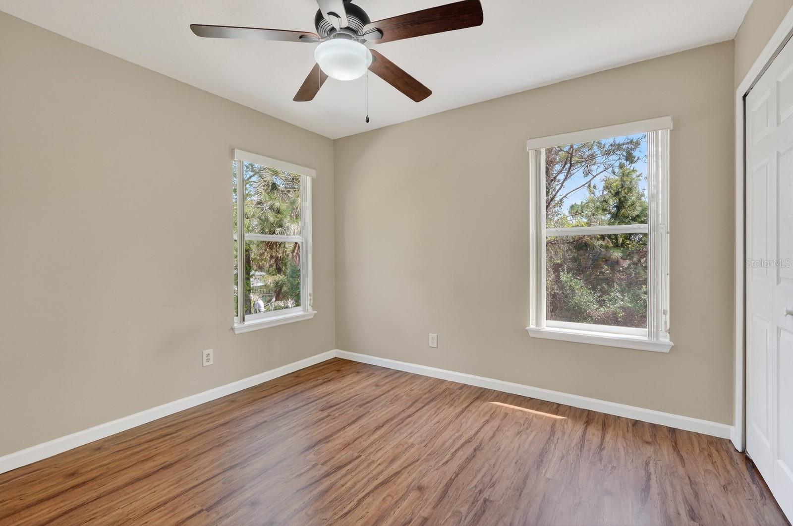 Image 26 of 58 For 23 Burnham Lane