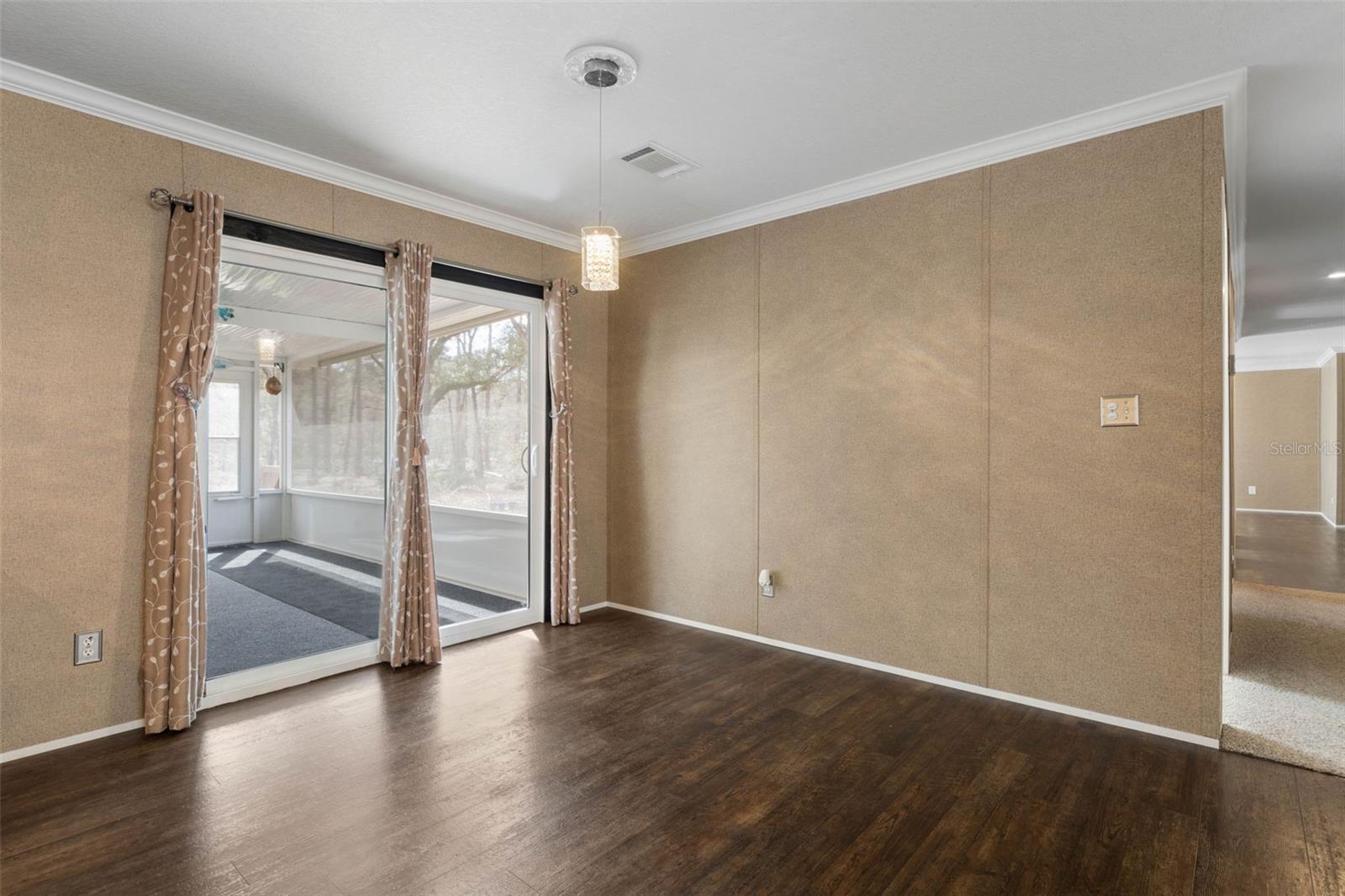 Image 15 of 80 For 5055 Flagler Estates Blvd