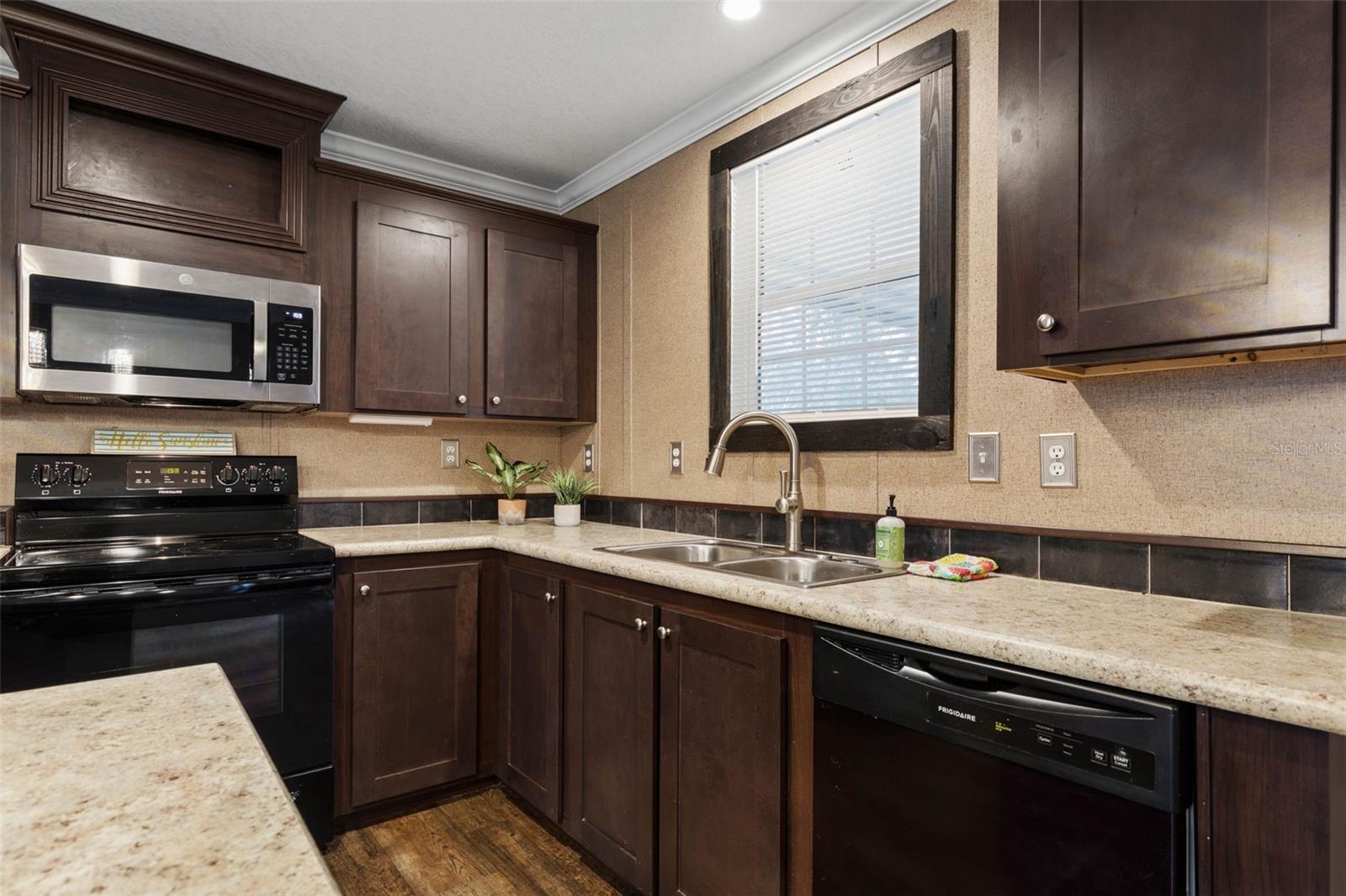 Image 16 of 80 For 5055 Flagler Estates Blvd