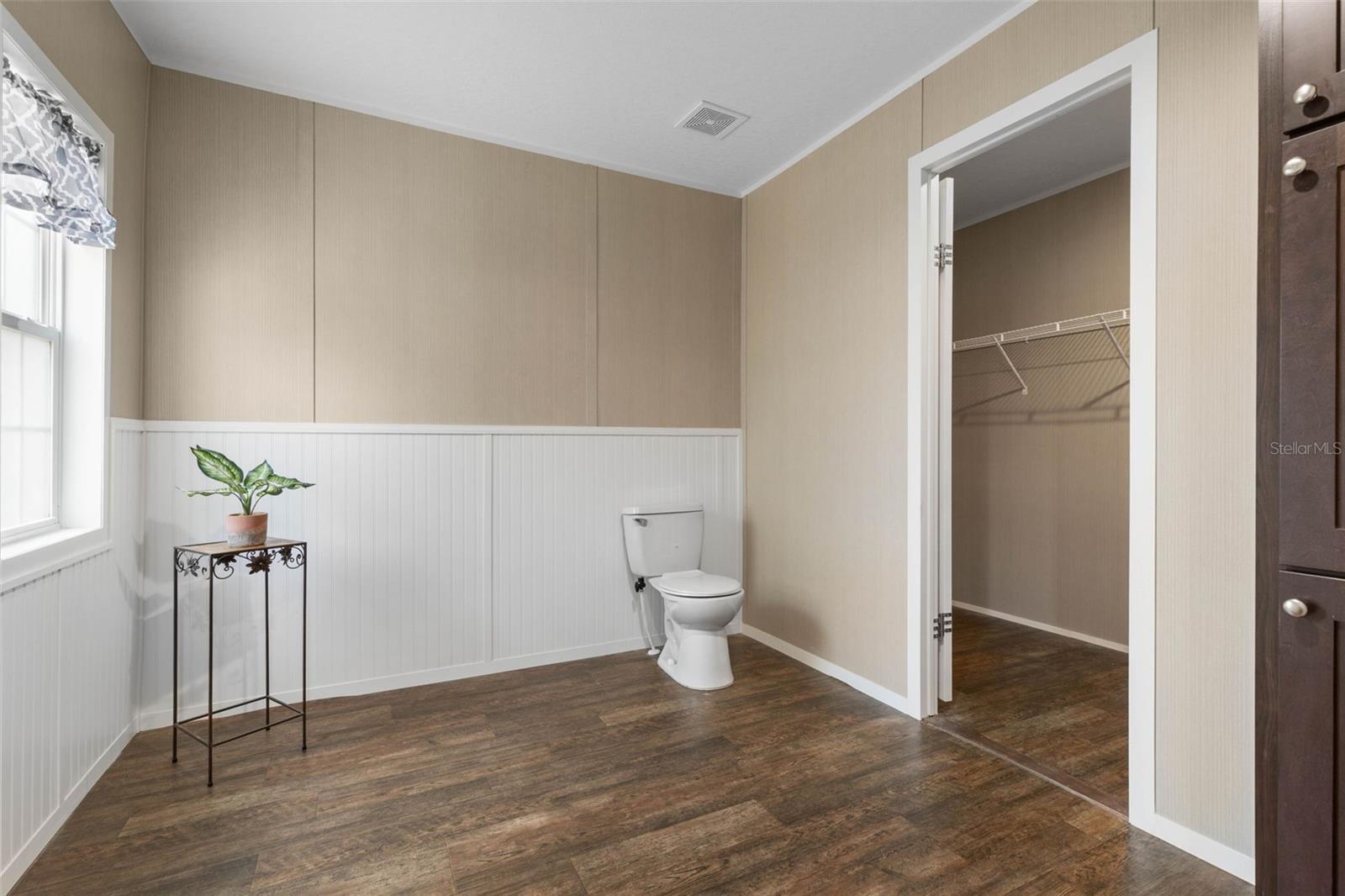 Image 23 of 80 For 5055 Flagler Estates Blvd