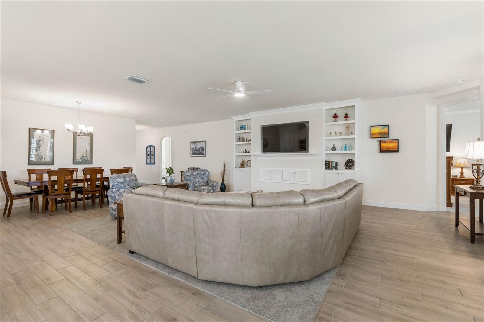 Image 8 of 88 For 2824 Monaghan Drive