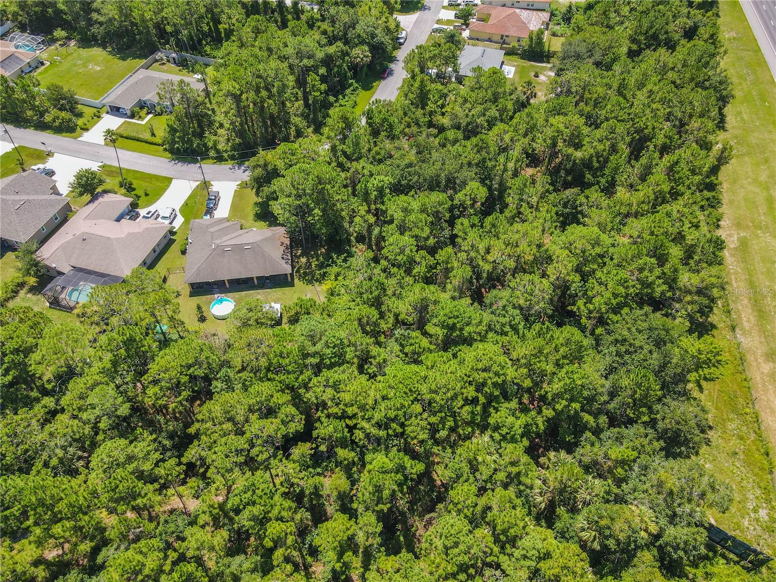 Image 17 of 47 For 47 Fanshawe Lane