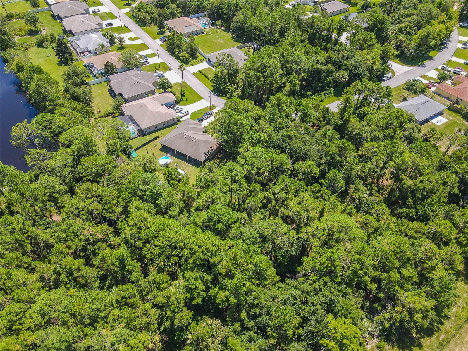 Image 19 of 47 For 47 Fanshawe Lane