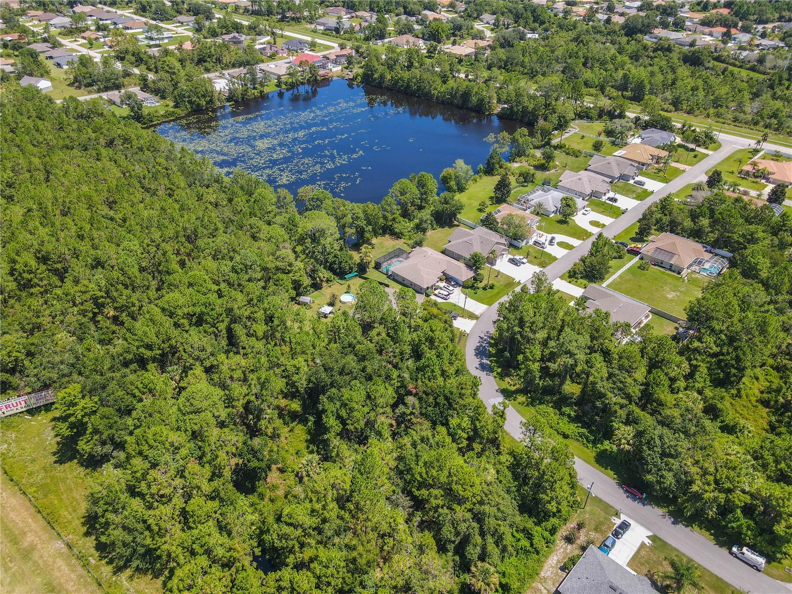 Image 36 of 47 For 47 Fanshawe Lane