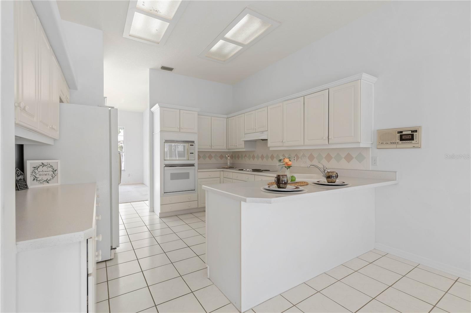 Image 19 of 78 For 277 Wellington Drive