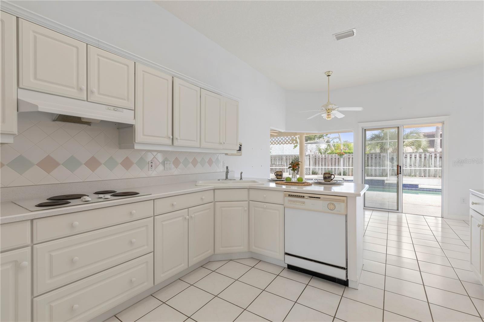 Image 21 of 78 For 277 Wellington Drive