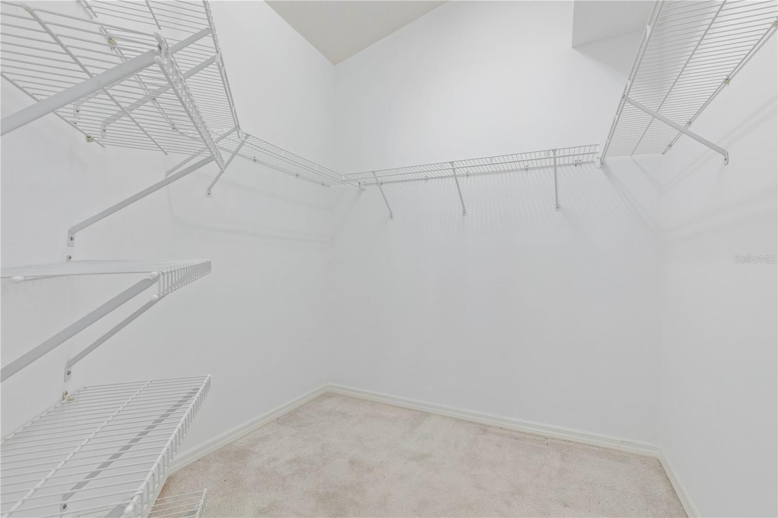 Image 36 of 78 For 277 Wellington Drive