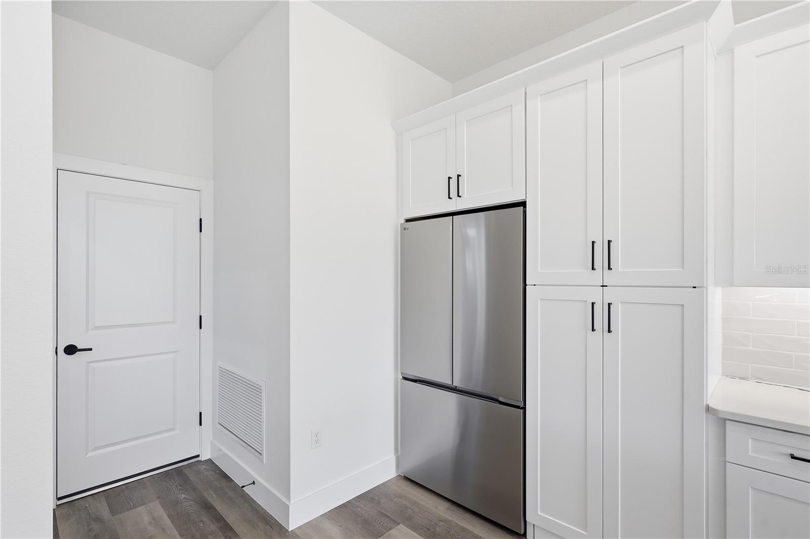 Listing photo id 8 for 21 Buttermilk Drive