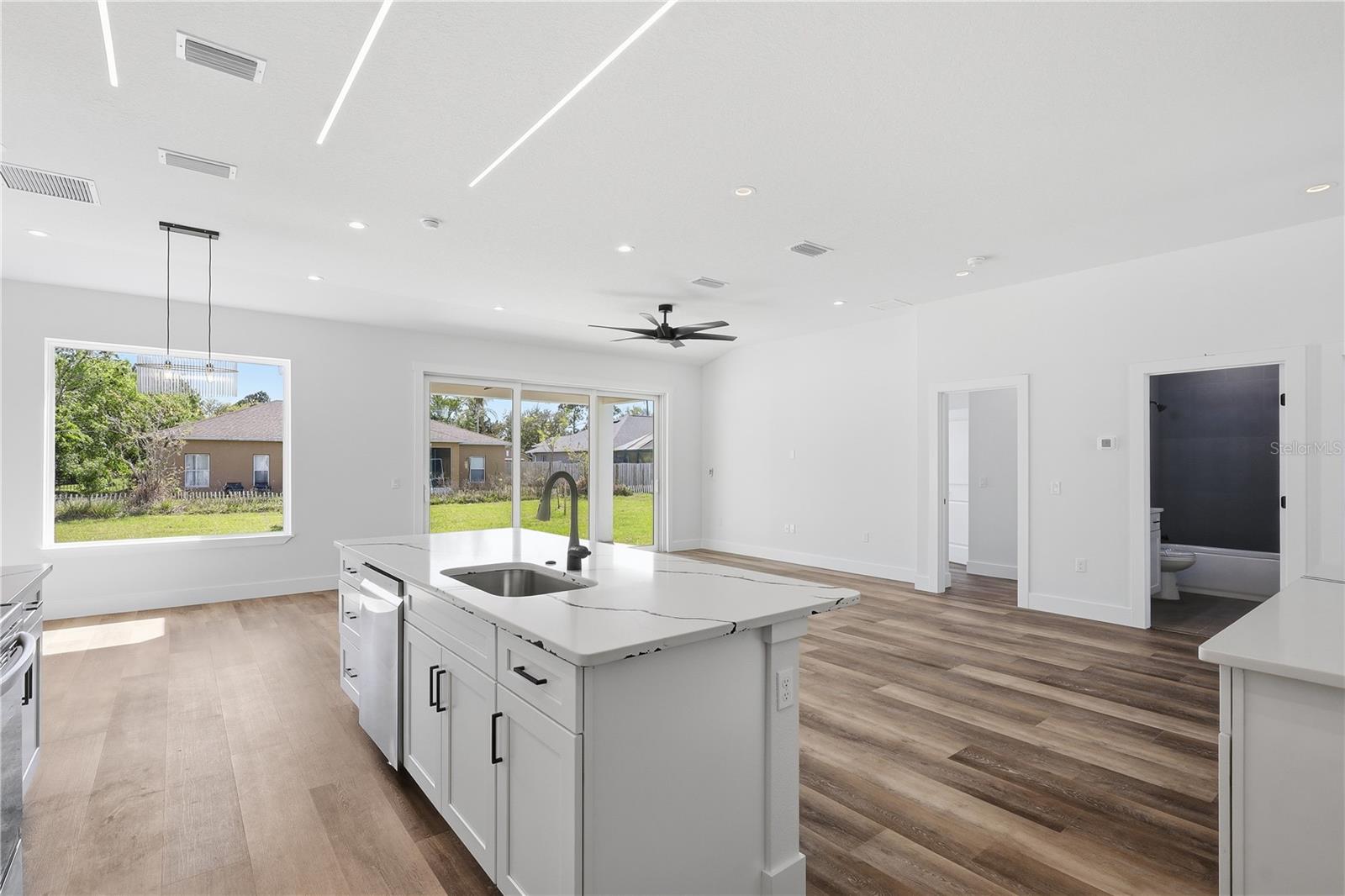 Listing photo id 14 for 21 Buttermilk Drive