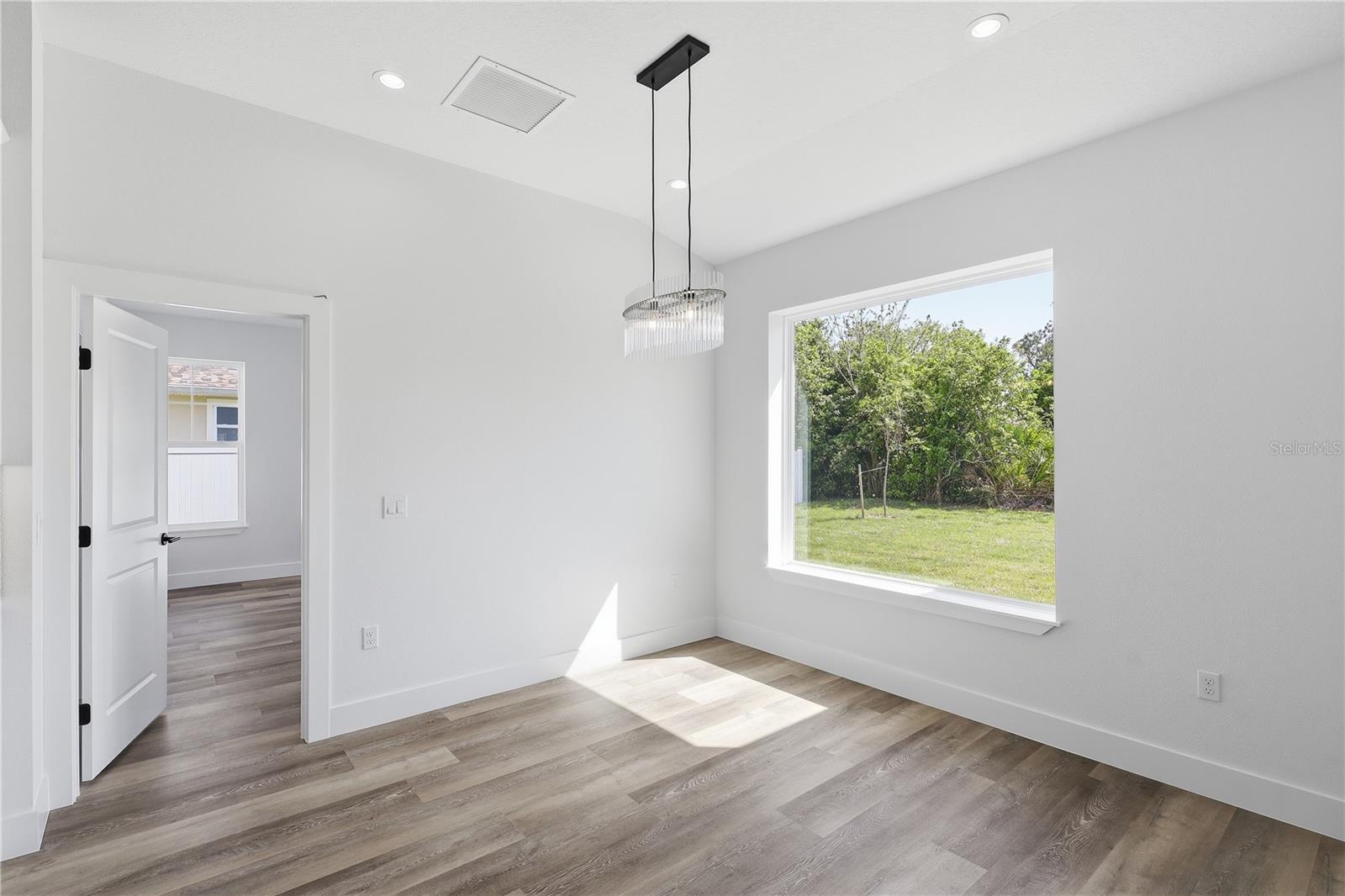 Listing photo id 17 for 21 Buttermilk Drive