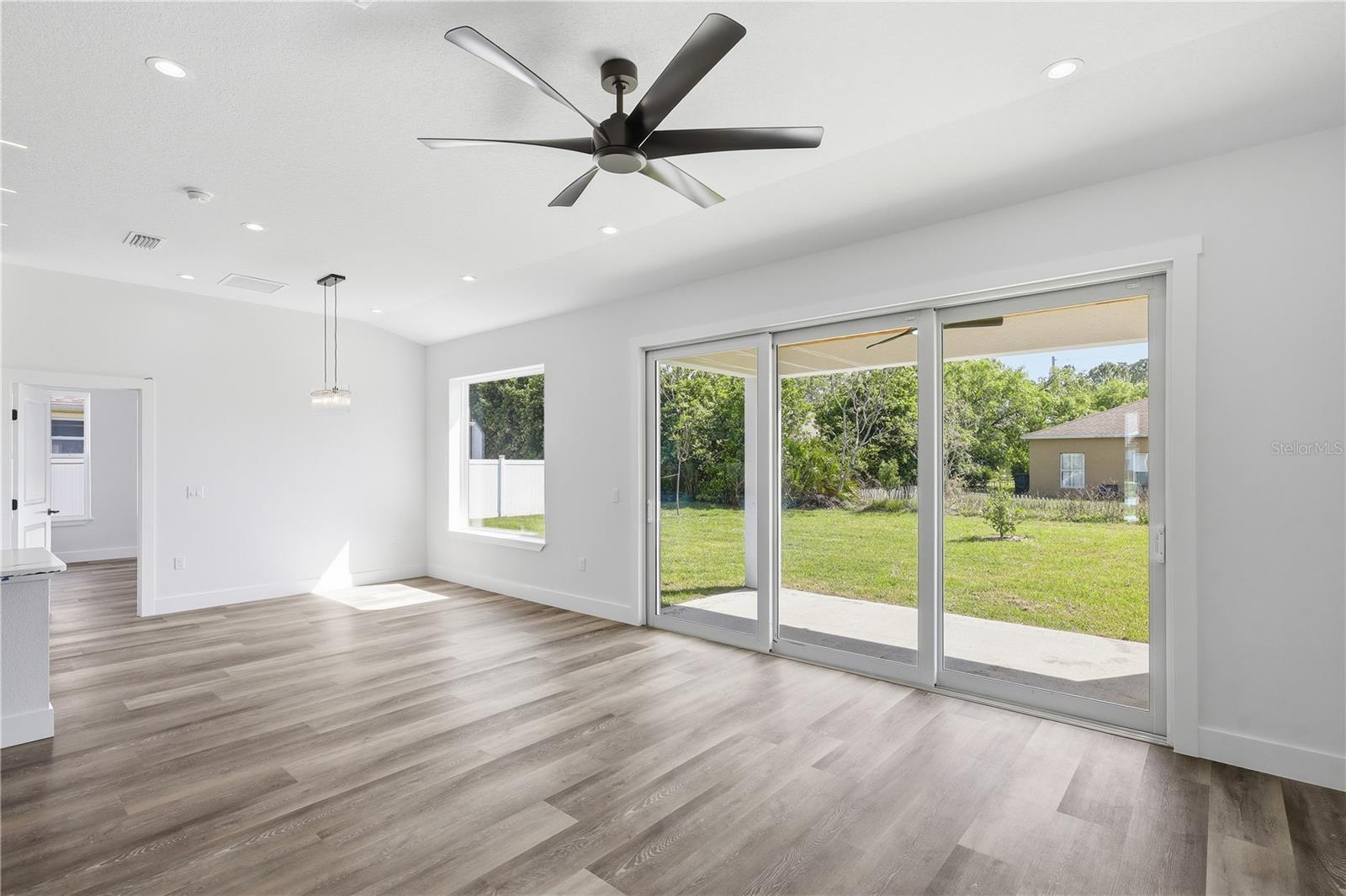 Listing photo id 6 for 21 Buttermilk Drive