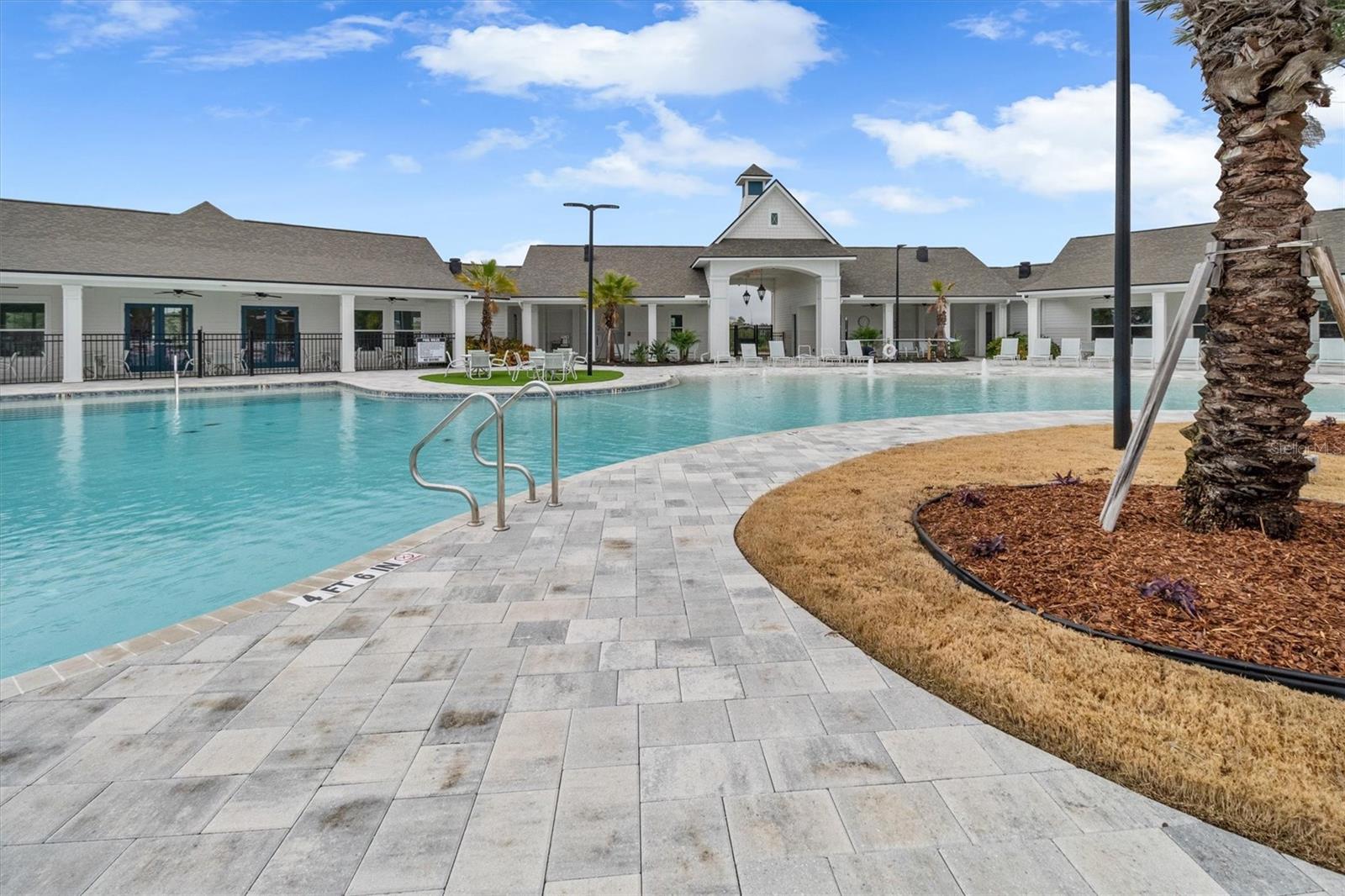 Image 24 of 27 For 7 Summerwood Road N