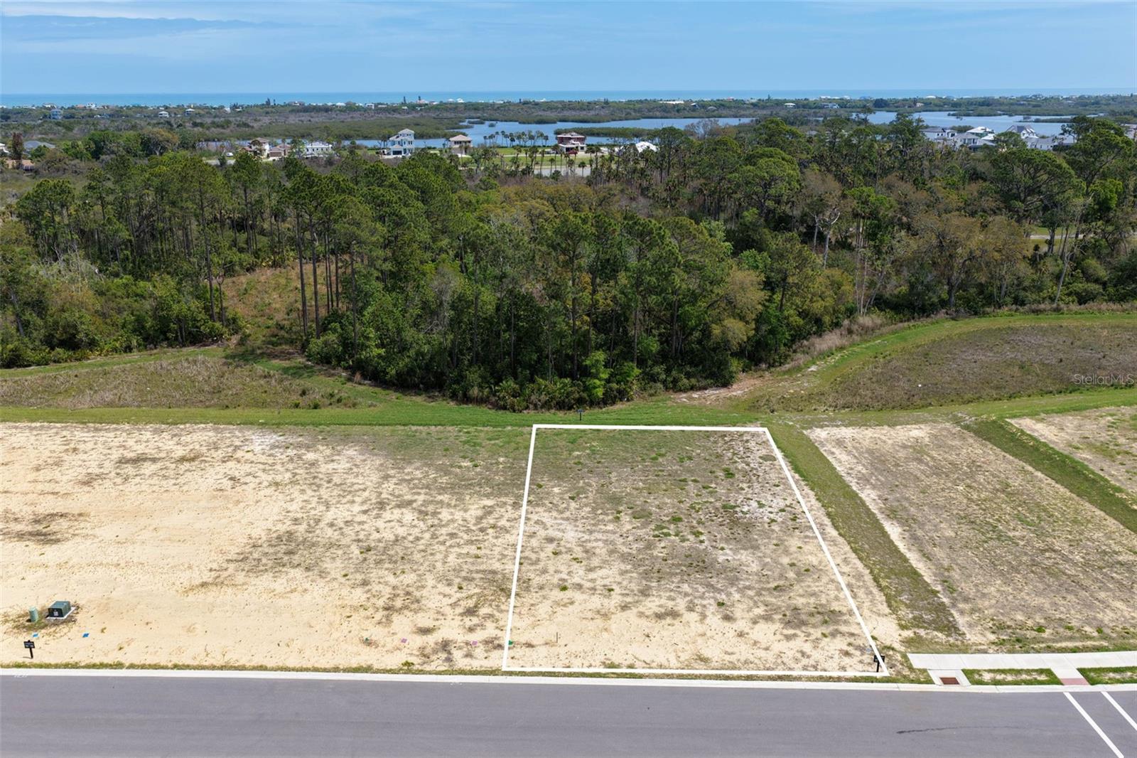 Image 5 of 28 For 222 Stillwater Drive