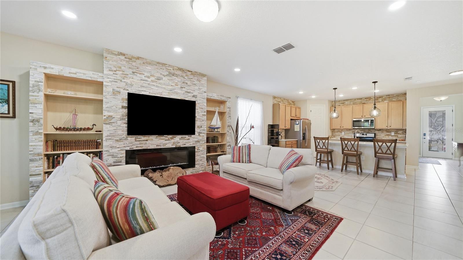 Image 18 of 61 For 374 Convex Lane