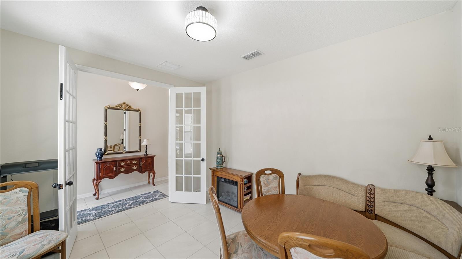 Image 3 of 61 For 374 Convex Lane