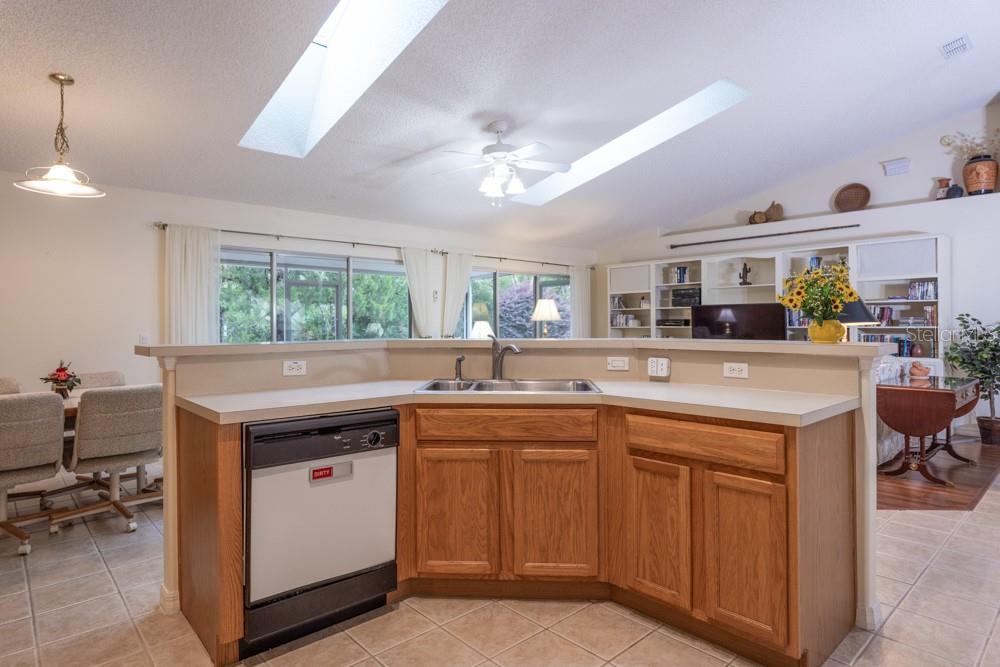 Image 4 of 30 For 5 Whetstone Lane