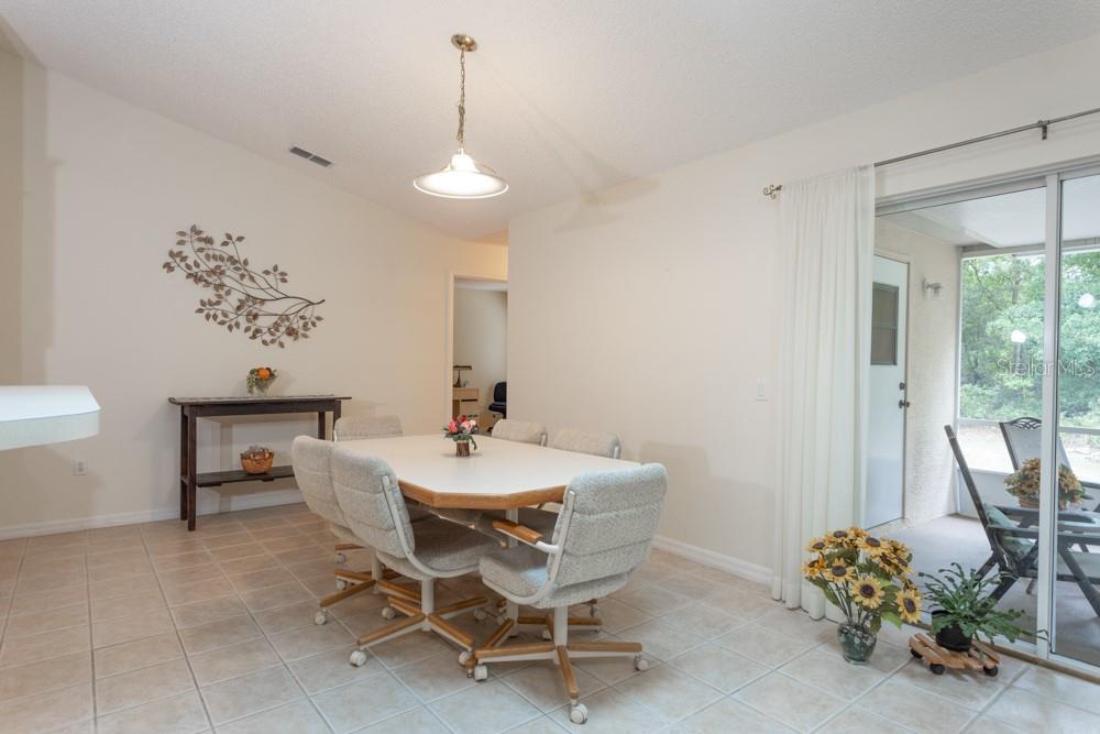 Image 8 of 30 For 5 Whetstone Lane