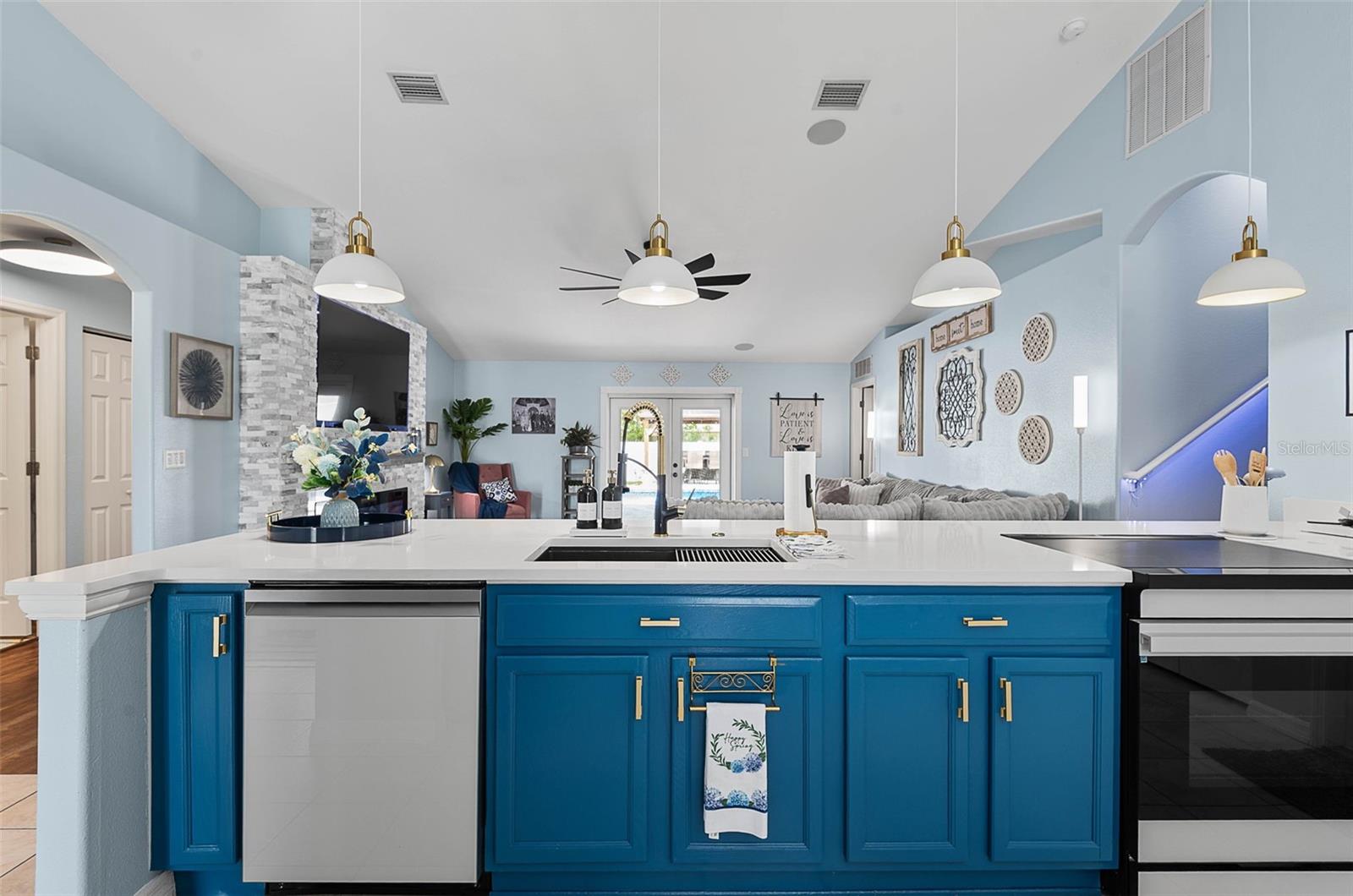 Image 16 of 72 For 13 White Birch Lane