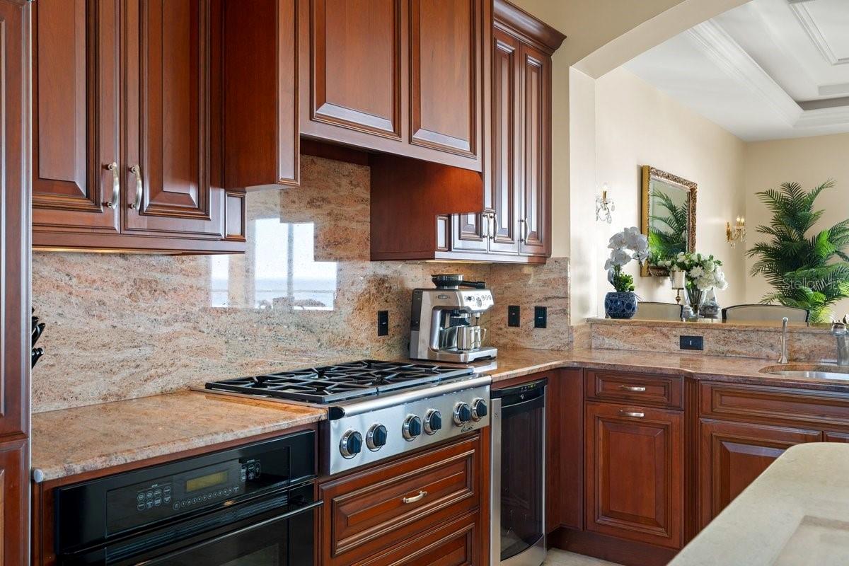 Image 24 of 90 For 11 Ocean Dune Circle