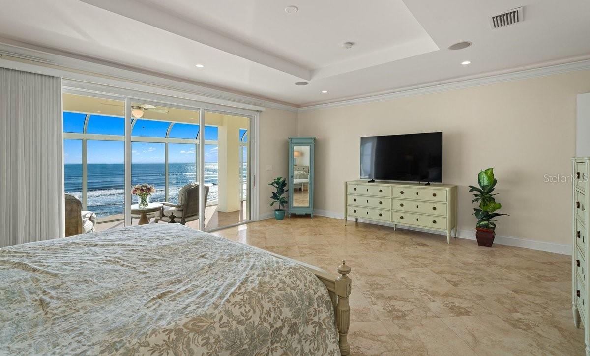 Image 34 of 90 For 11 Ocean Dune Circle