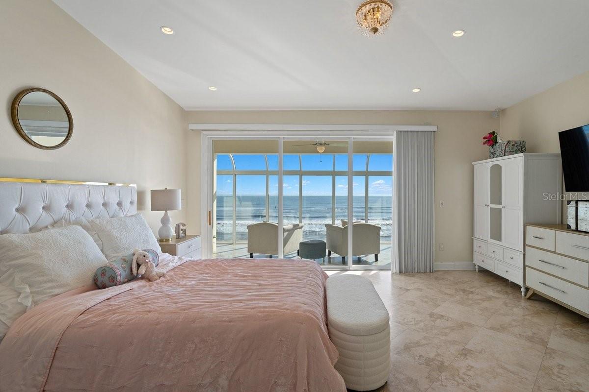 Image 42 of 90 For 11 Ocean Dune Circle