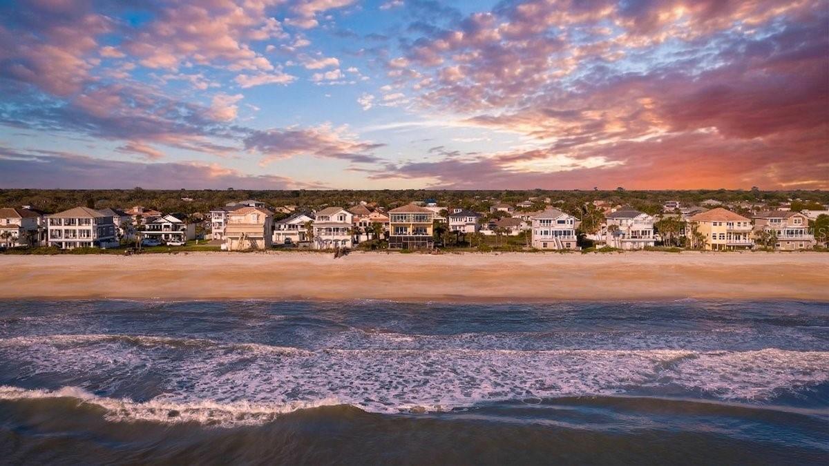Image 82 of 90 For 11 Ocean Dune Circle