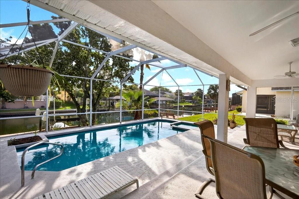 Image 19 of 55 For 24 Clarendon Court N