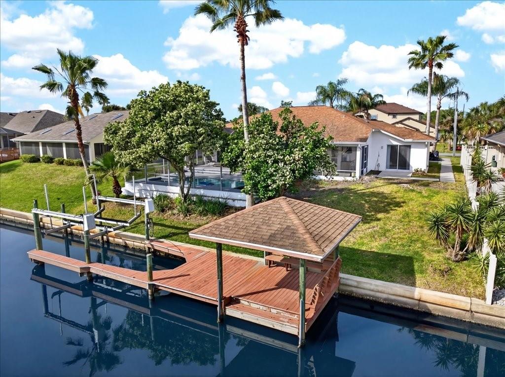 Image 2 of 55 For 24 Clarendon Court N