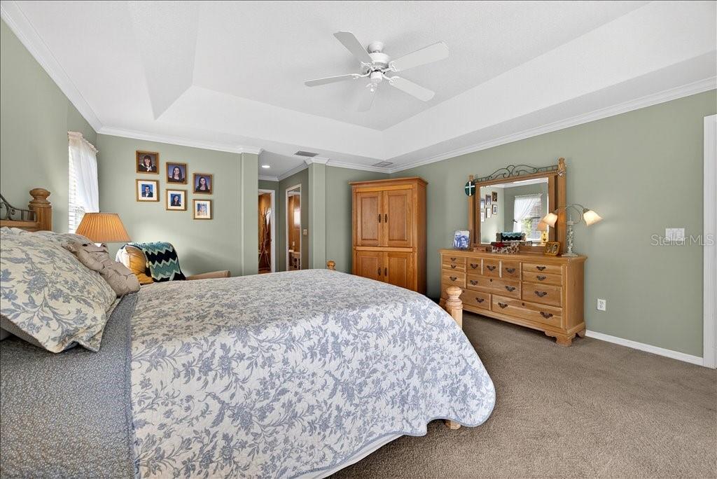 Image 33 of 55 For 24 Clarendon Court N