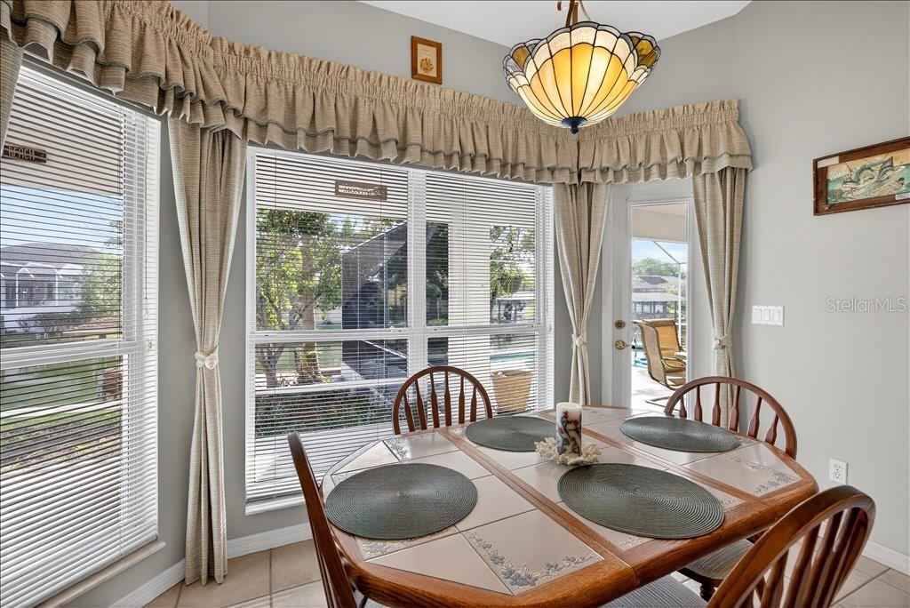 Image 40 of 55 For 24 Clarendon Court N