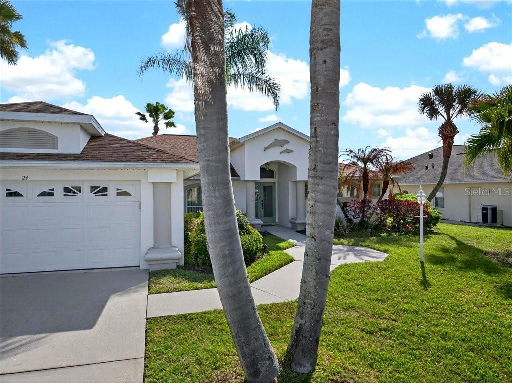 Image 51 of 55 For 24 Clarendon Court N