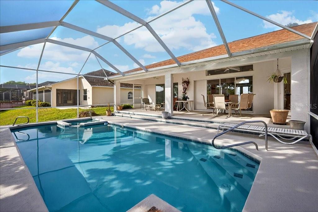 Image 52 of 55 For 24 Clarendon Court N