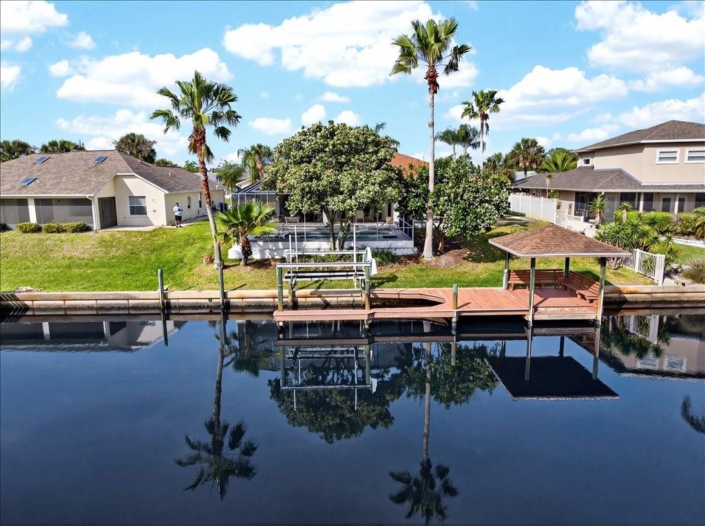 Image 8 of 55 For 24 Clarendon Court N