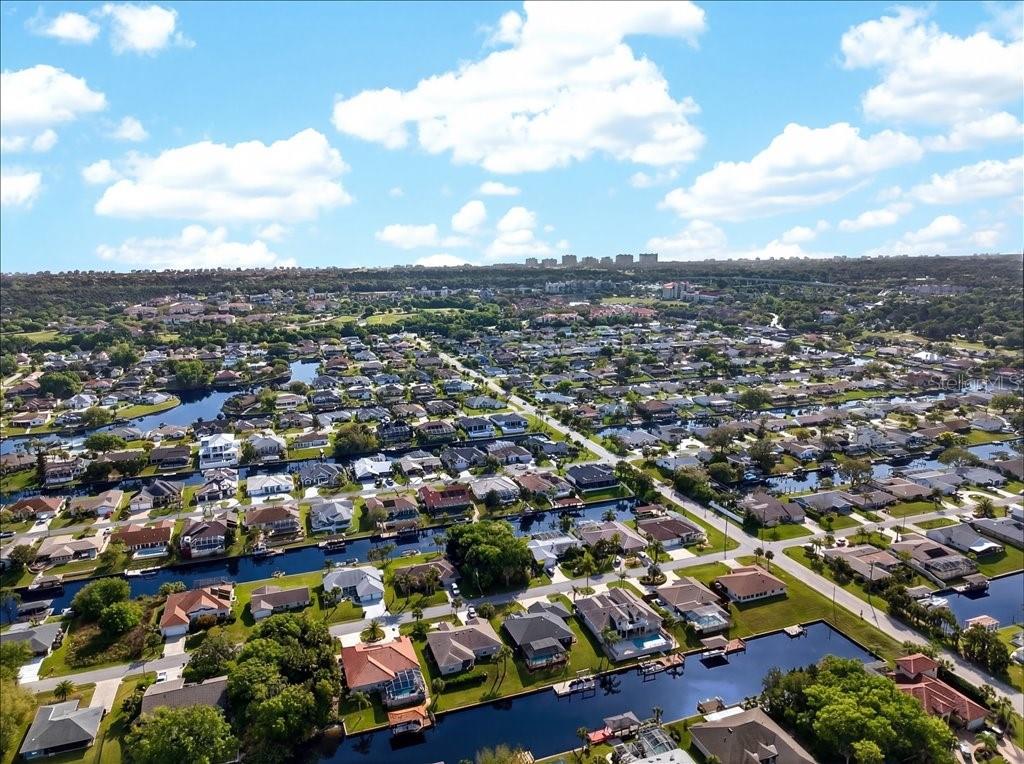 Image 9 of 55 For 24 Clarendon Court N