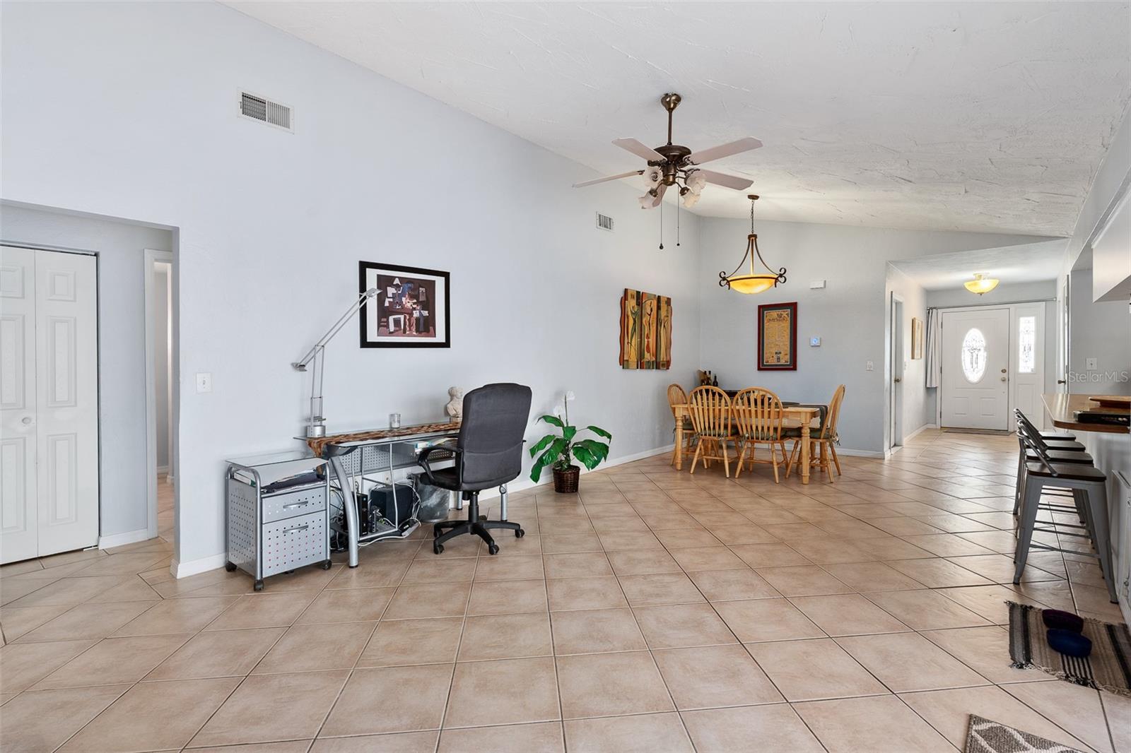 Image 16 of 55 For 712 Kristina Court