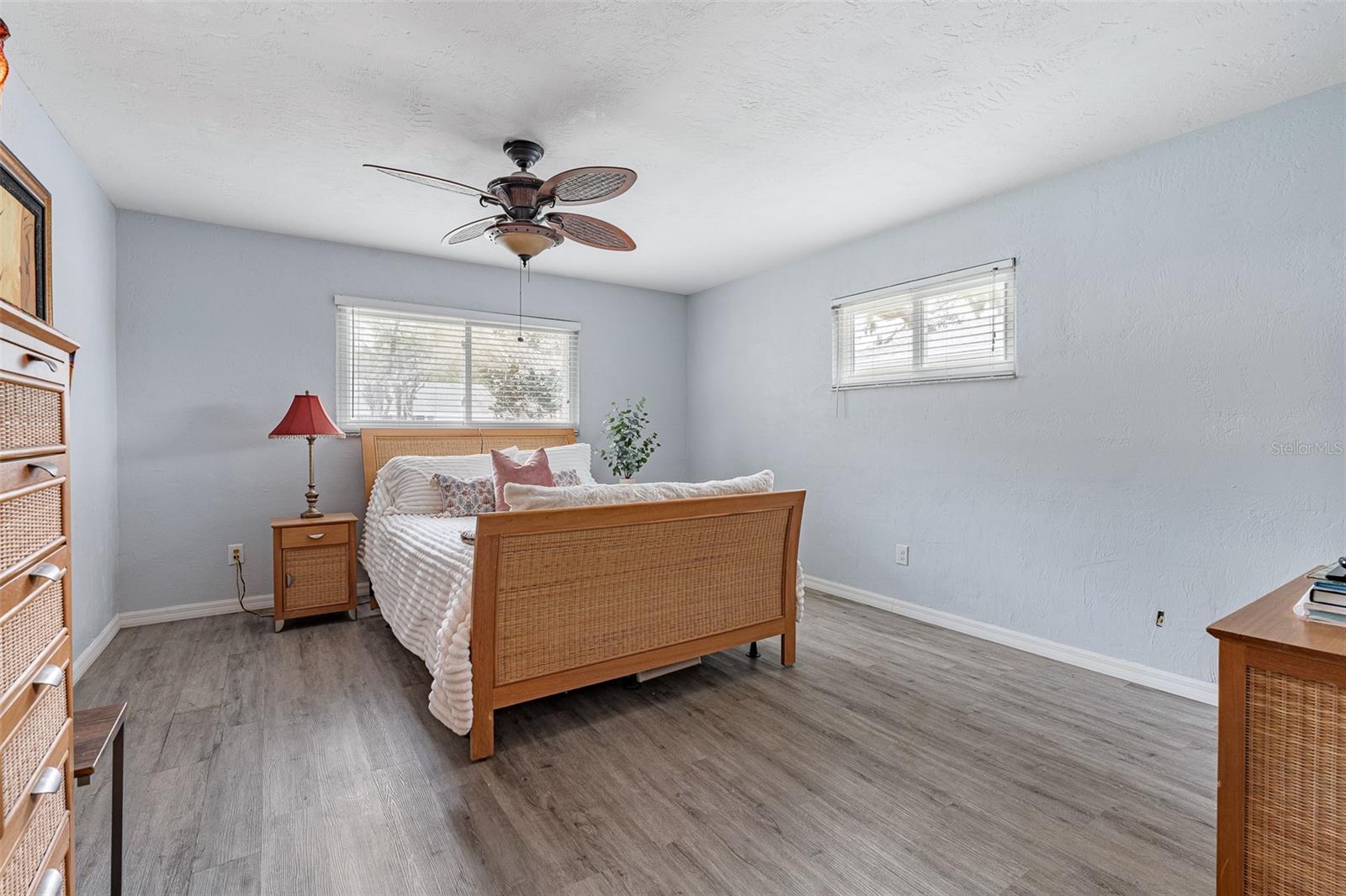 Image 22 of 55 For 712 Kristina Court