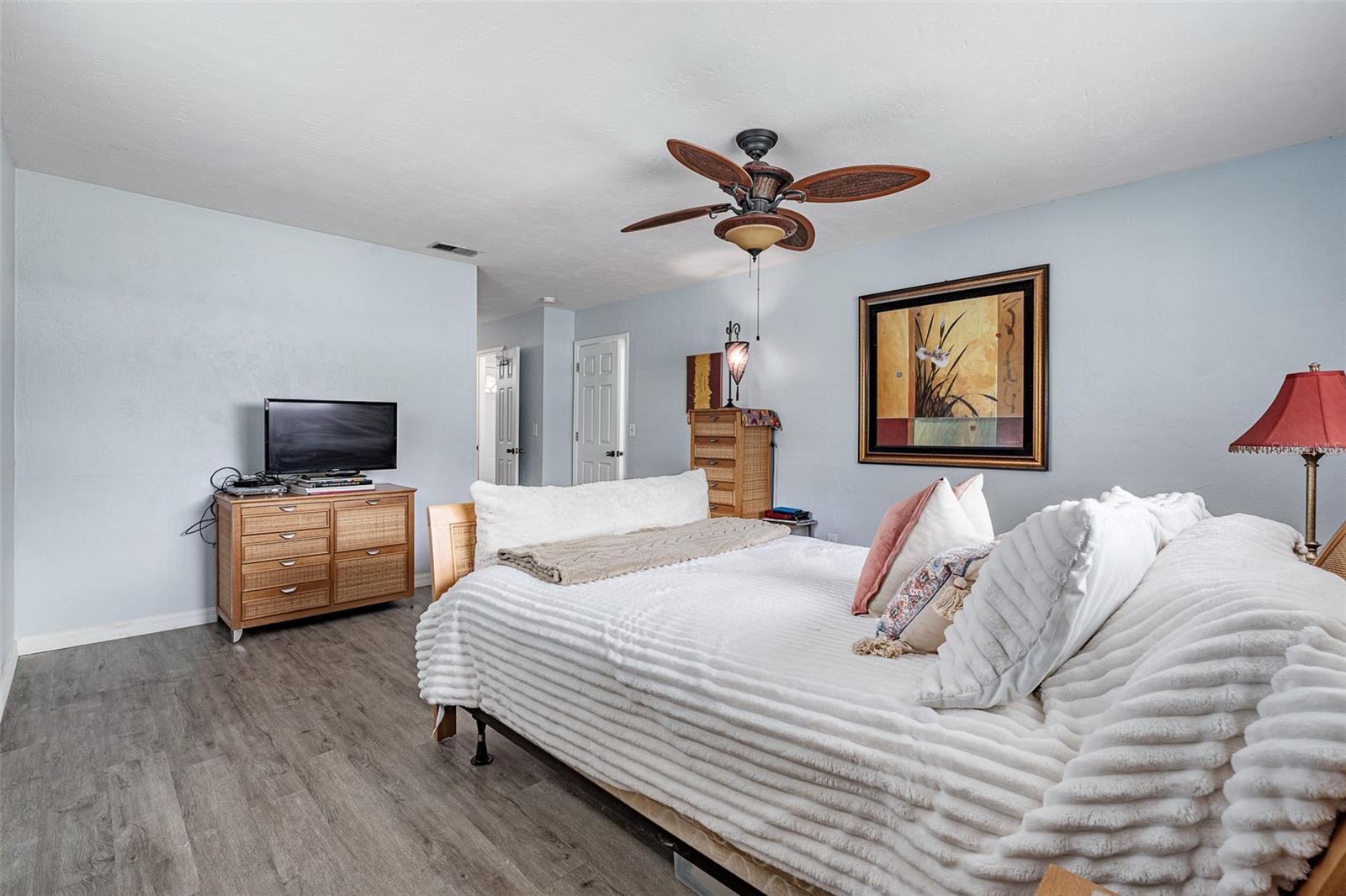 Image 24 of 55 For 712 Kristina Court