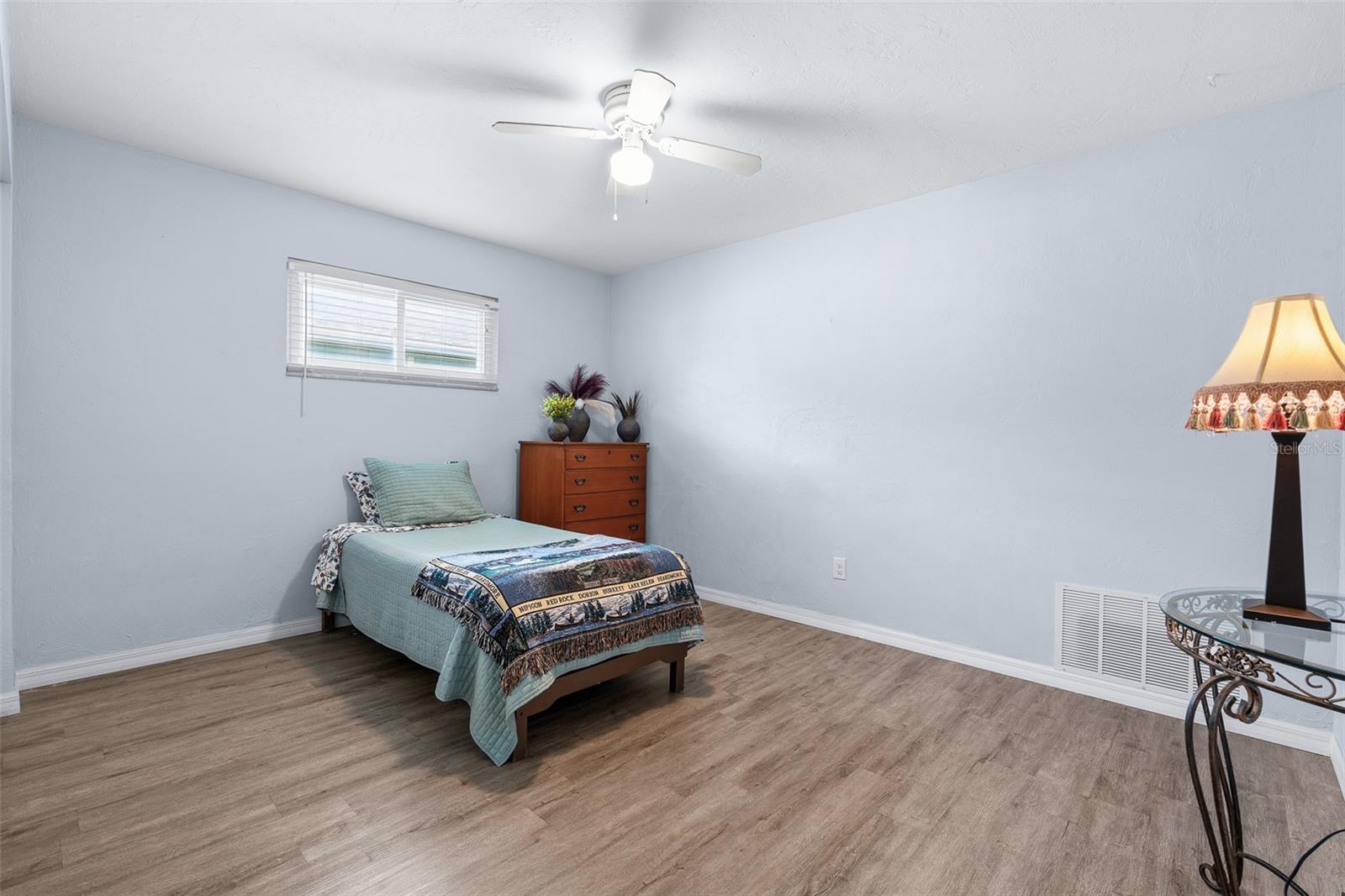 Image 32 of 55 For 712 Kristina Court