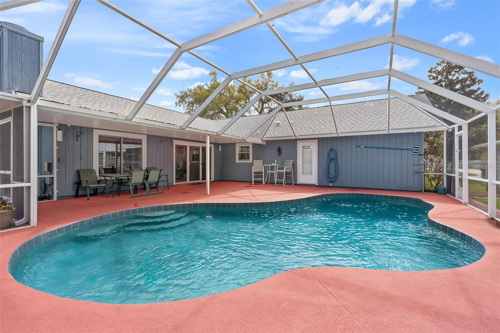 Image 40 of 55 For 712 Kristina Court