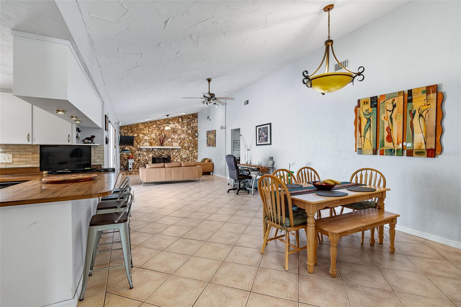 Image 9 of 55 For 712 Kristina Court