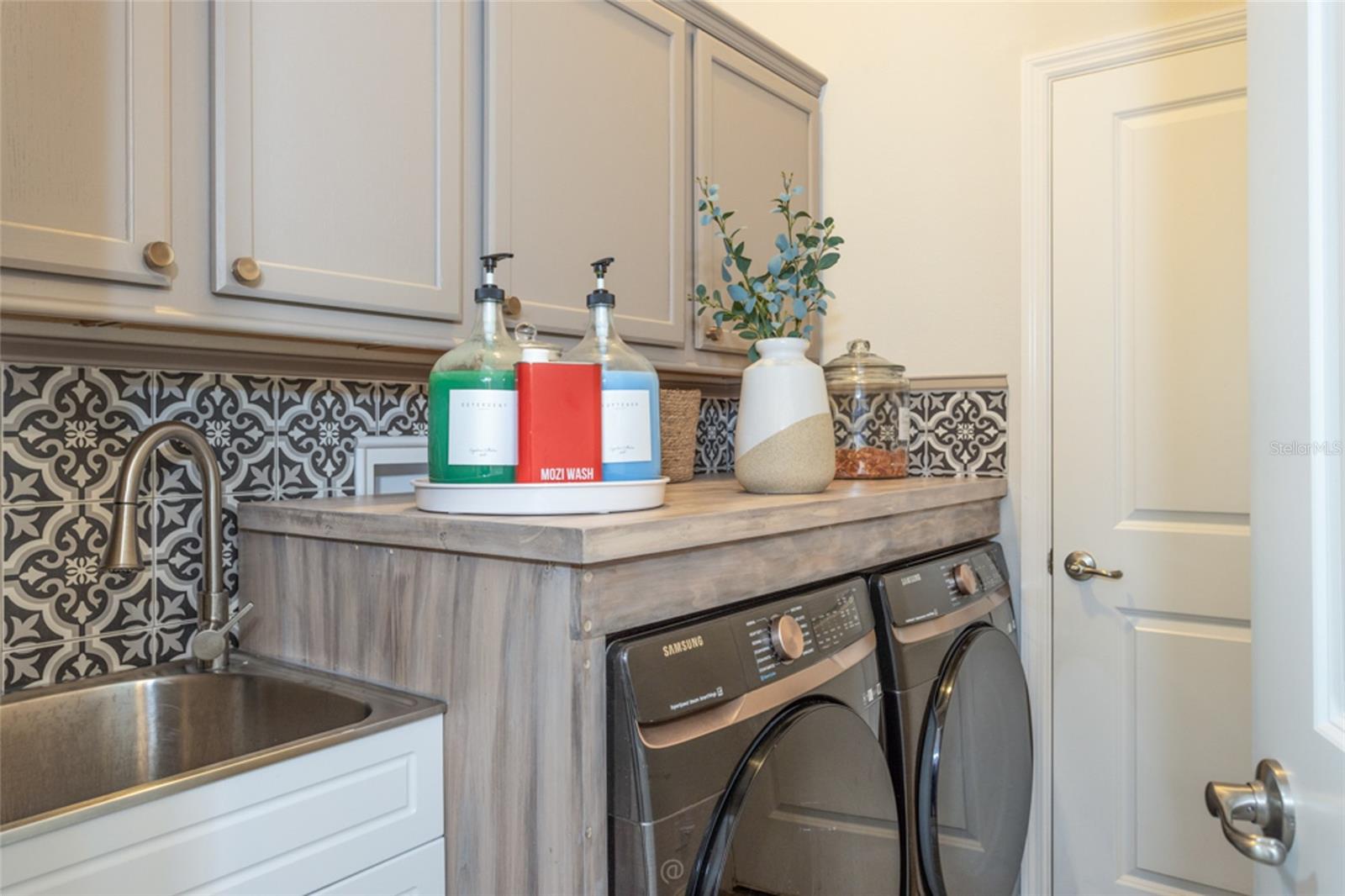 Image 41 of 55 For 23 Spring Street