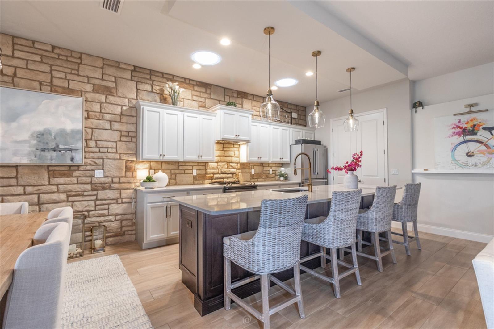 Image 6 of 55 For 23 Spring Street