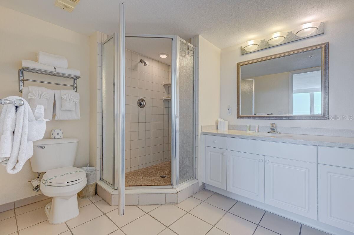 Image 20 of 56 For 2700 Atlantic Avenue 819