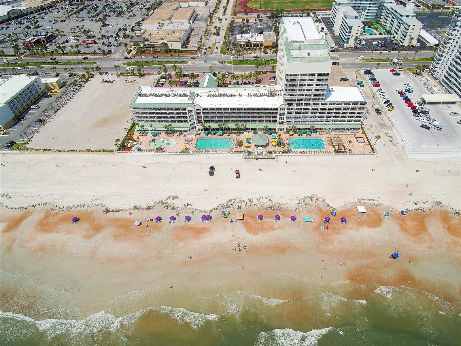 Image 35 of 56 For 2700 Atlantic Avenue 819