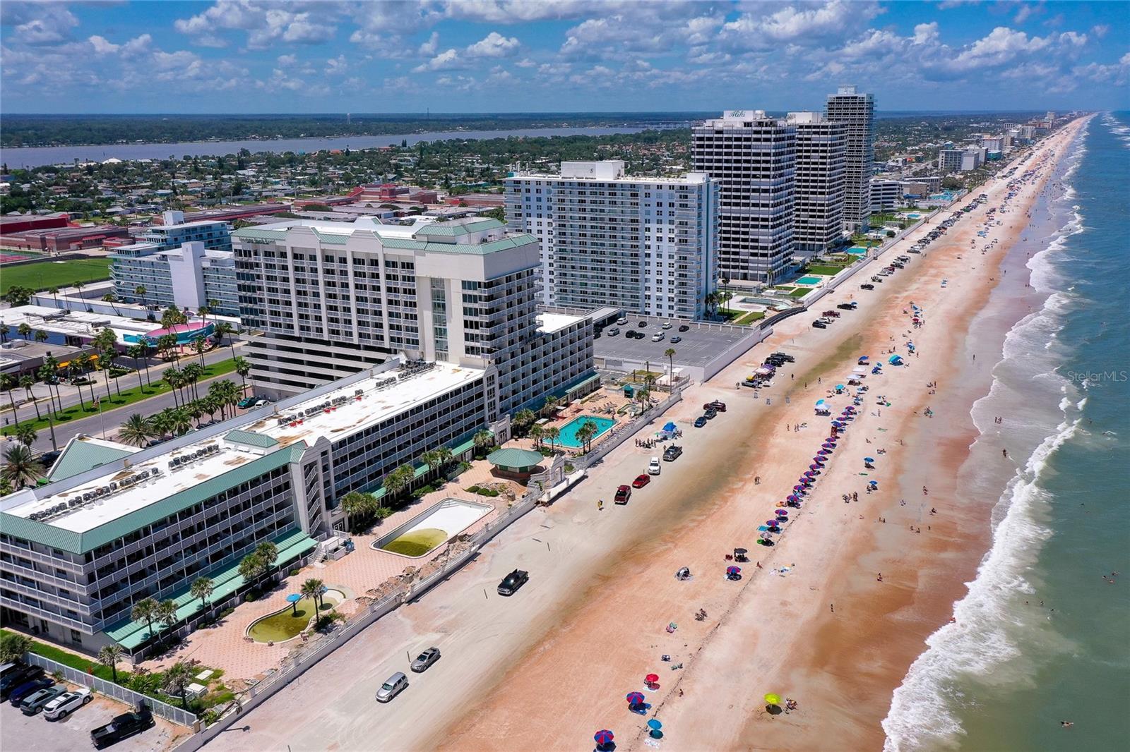 Image 48 of 56 For 2700 Atlantic Avenue 819