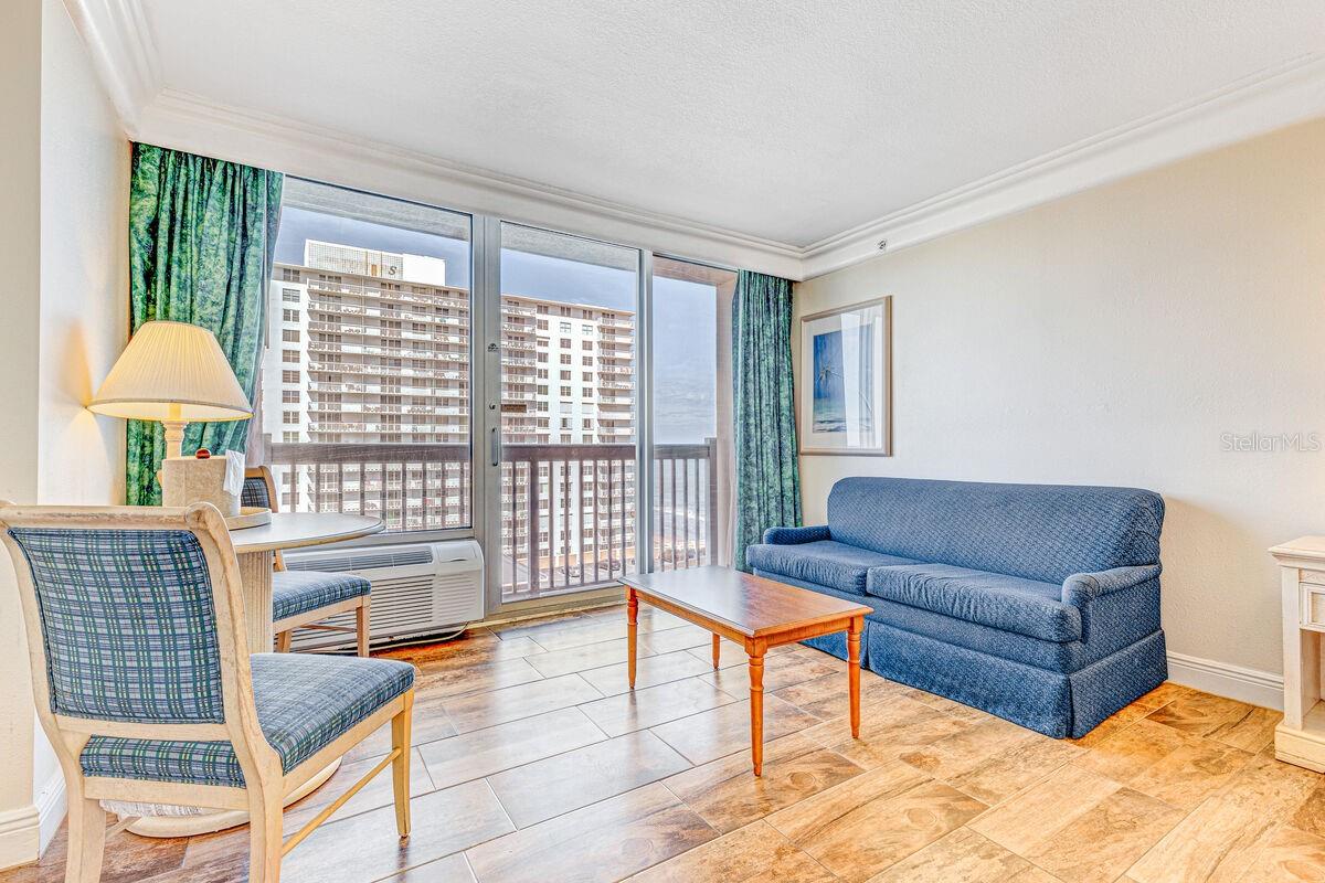 Image 8 of 56 For 2700 Atlantic Avenue 819