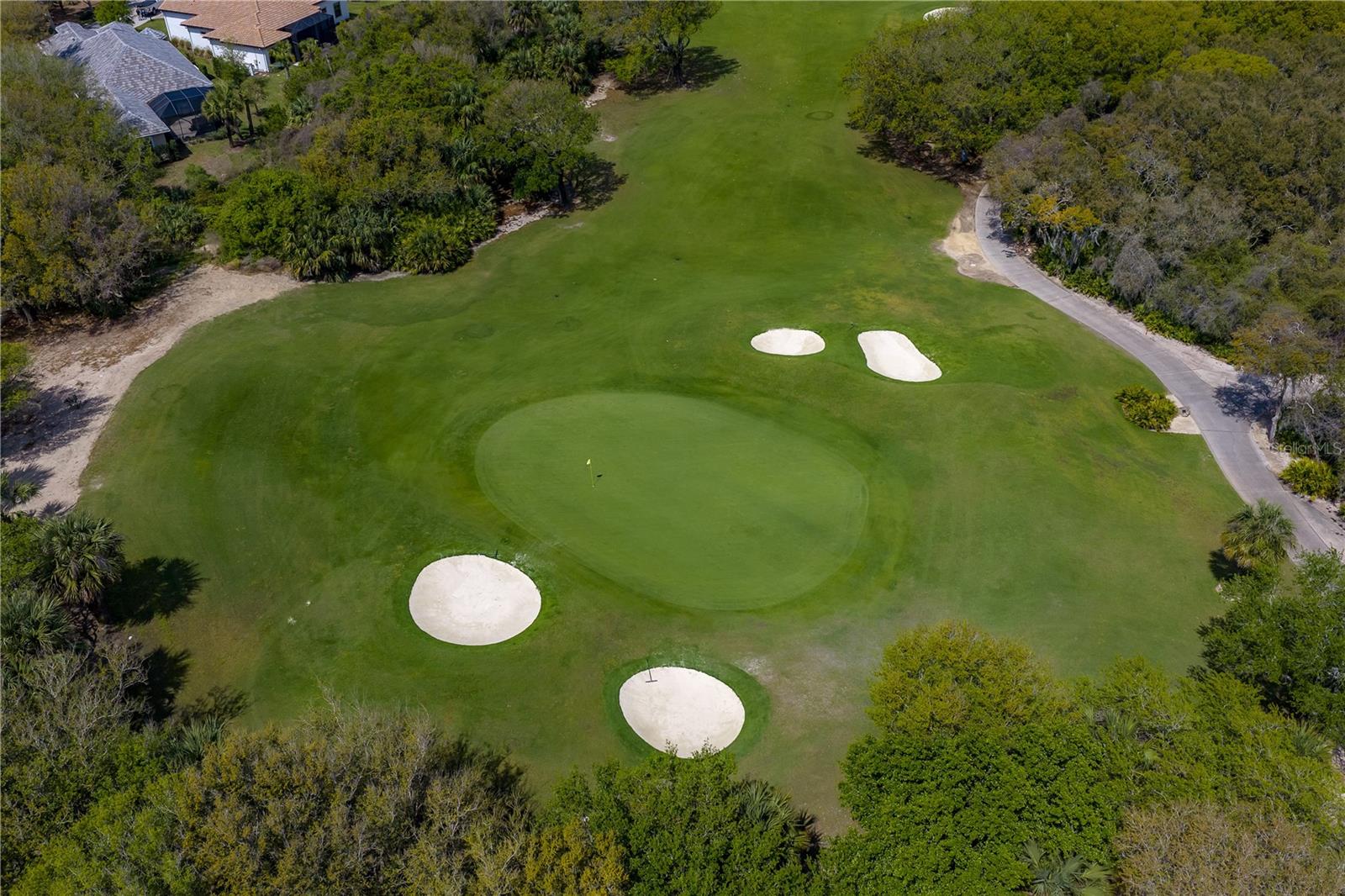 Image 11 of 58 For 6 Cinnamon Beach Way