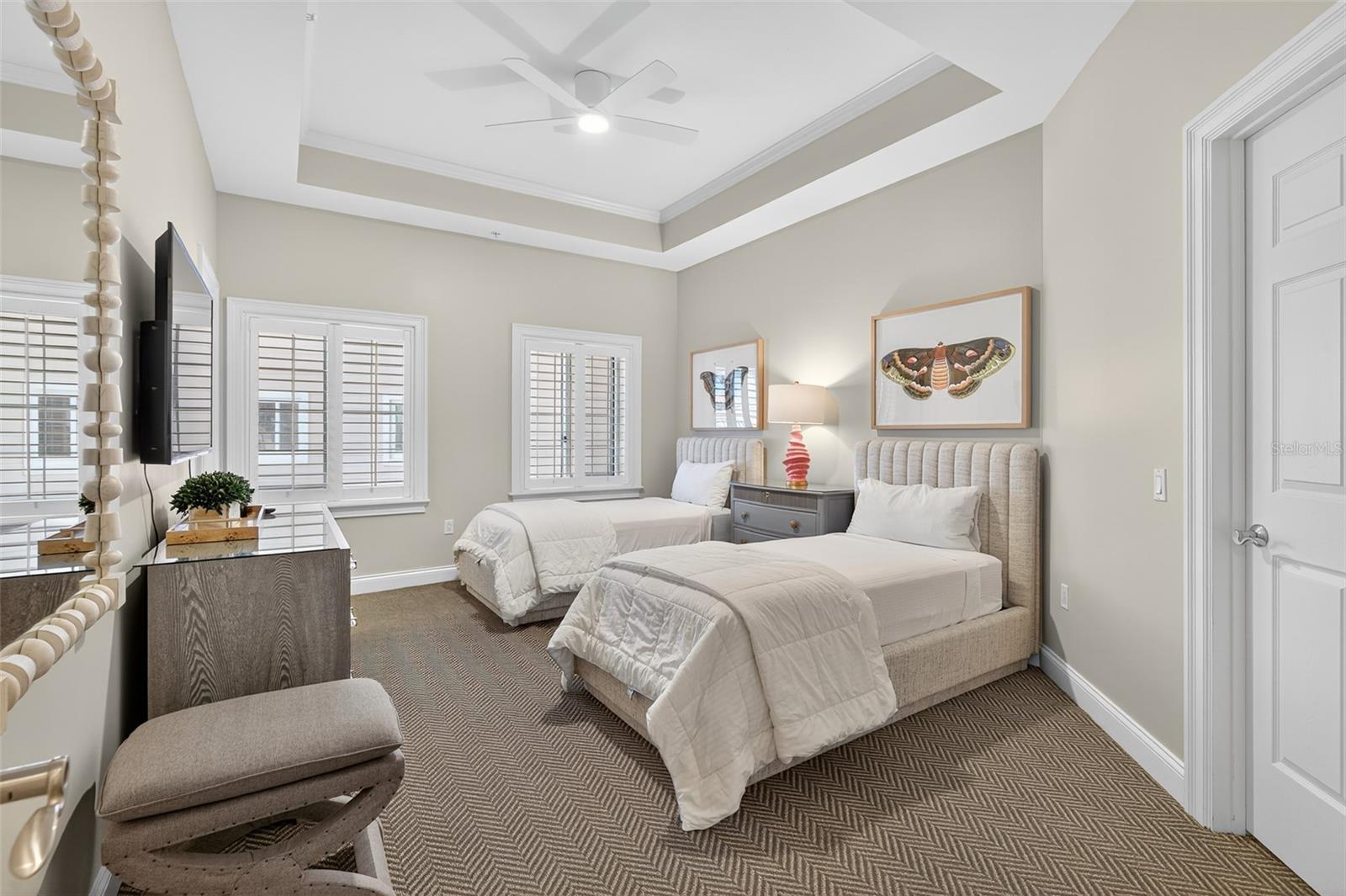 Image 23 of 58 For 200 Ocean Crest Drive 151